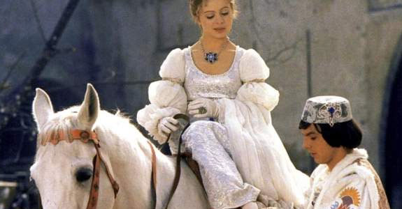 Drei Haselnüsse für Asch...